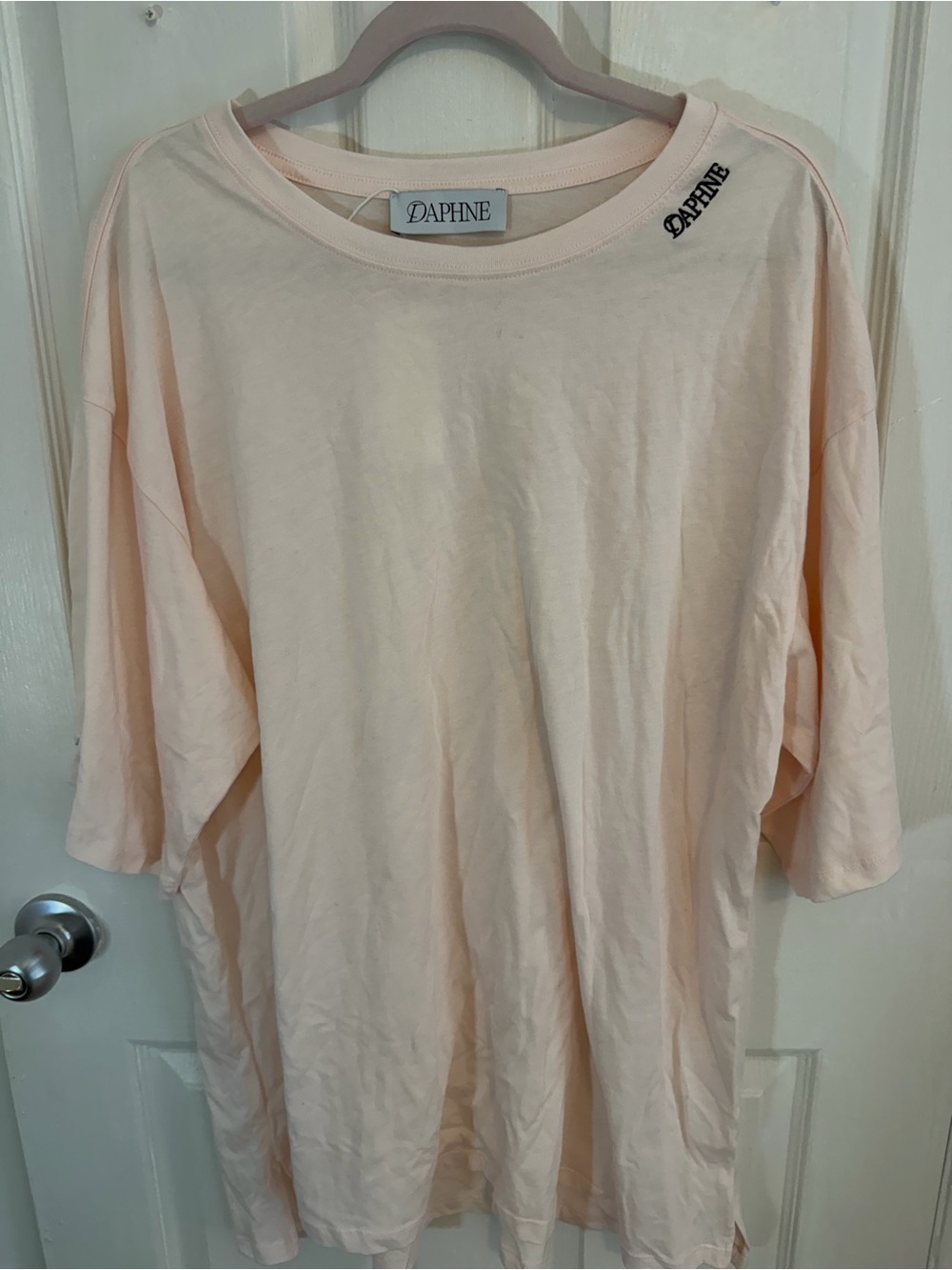 NWT Daphne Blush The Hannah Tee